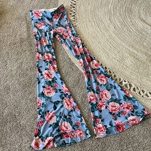 Show me your mumu Floral flare pants.